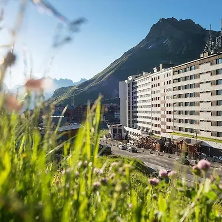 Hotel Maeva Le Lac *